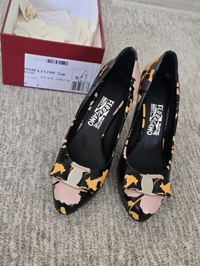 Salvatore Ferragamo Floral Heels SZ 9